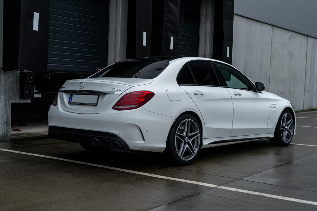 Mercedes Benz C63 Amg In Frankfurt Mieten Luxario